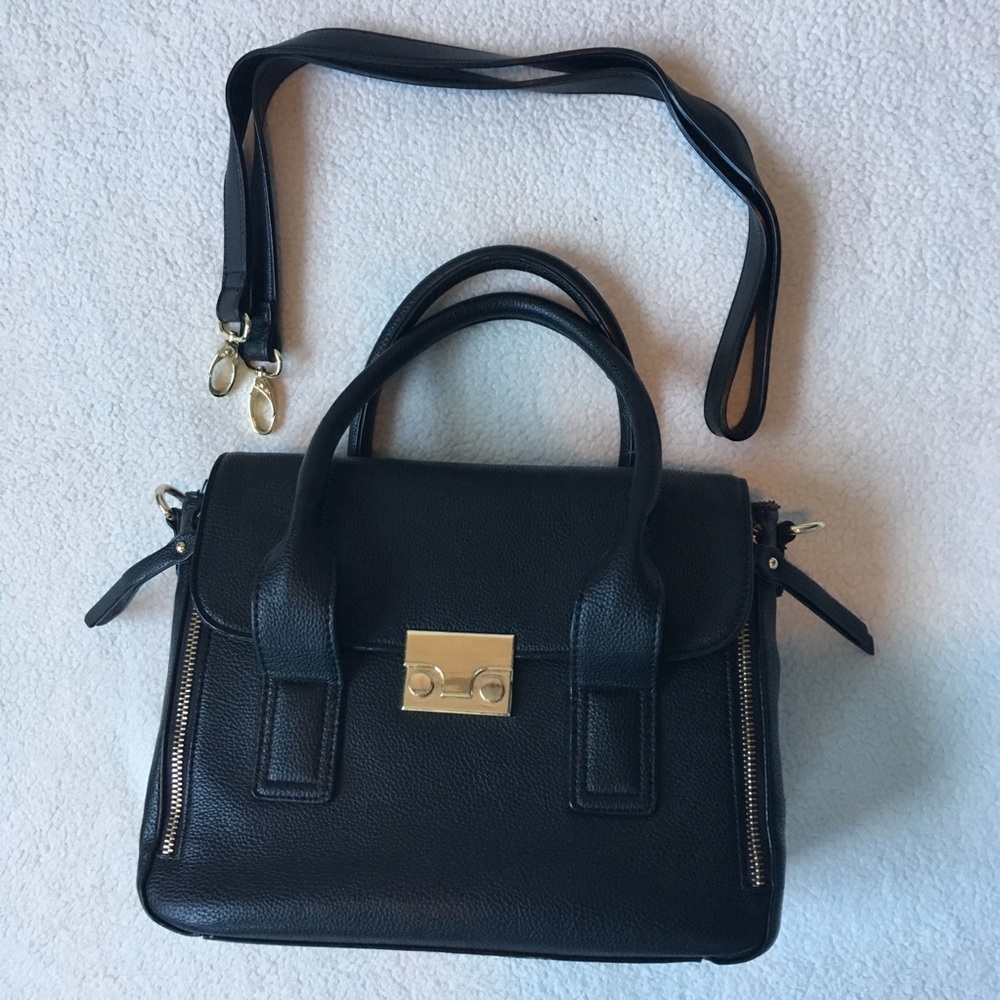 Forever 21 Crossbody Black Faux Leather Bag Gold